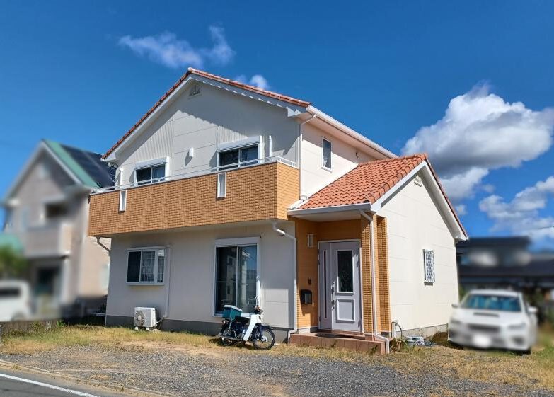 住宅塗装｜明るさと上品さを兼ね備えたナチュラルな外観に