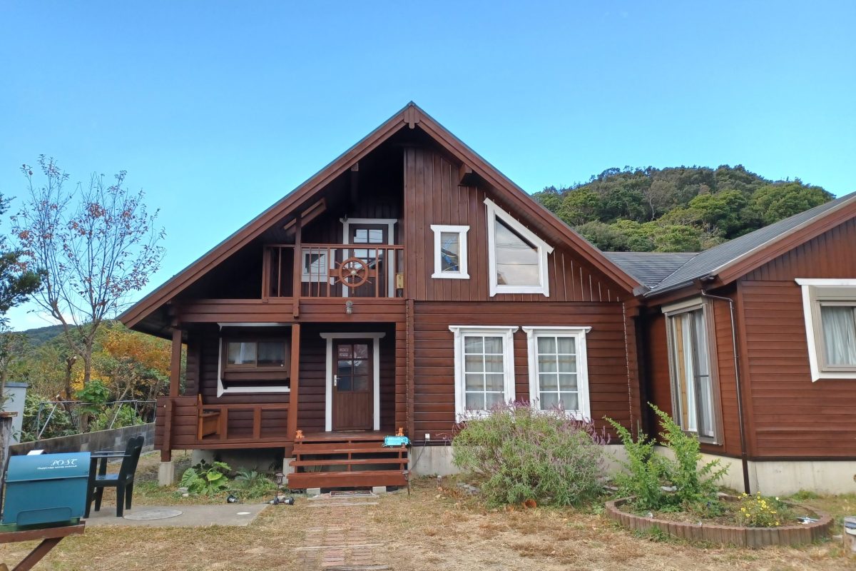 ログハウス塗装｜経年劣化を防ぎ、美しさと耐久性を両立