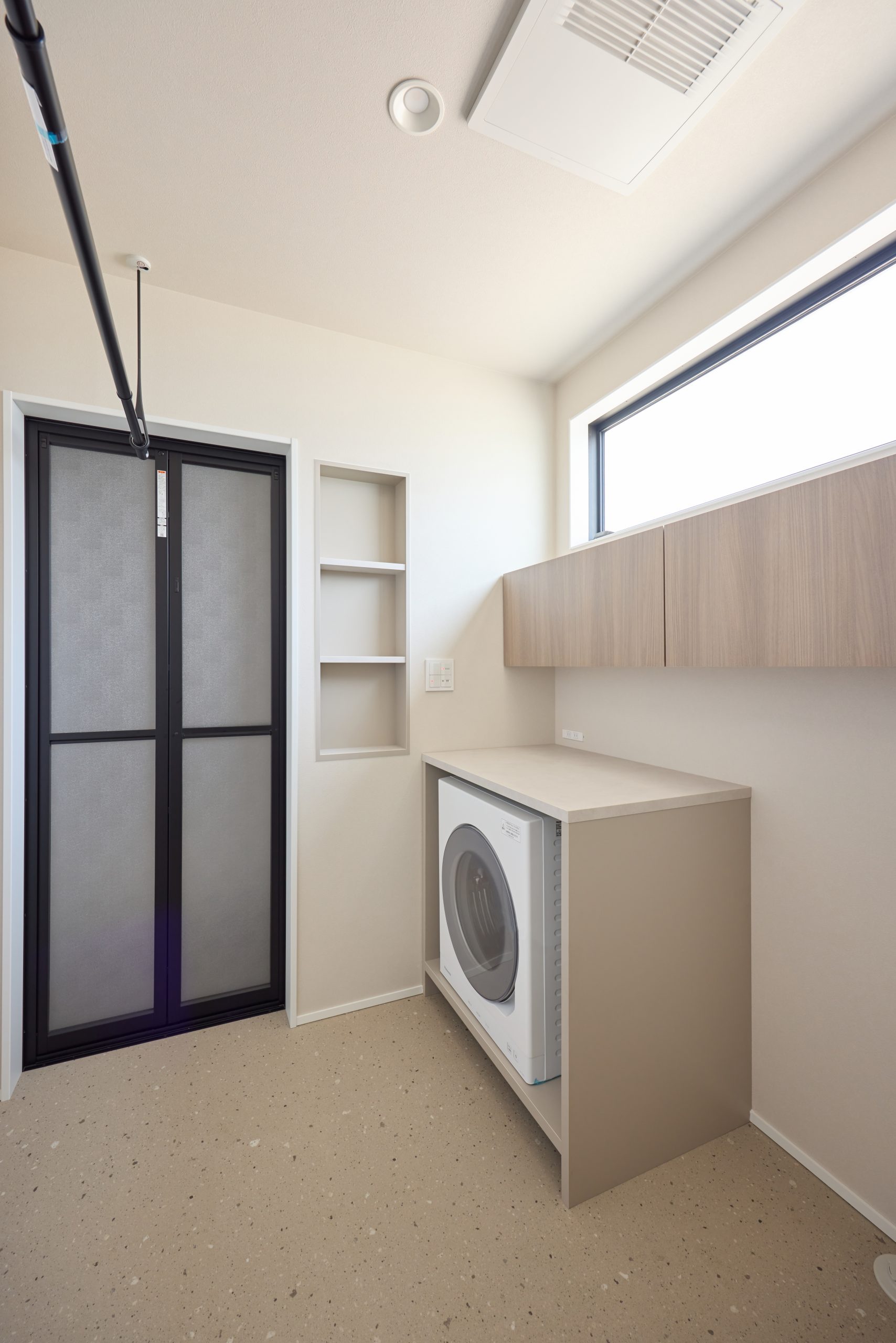 脱衣兼ランドリールーム