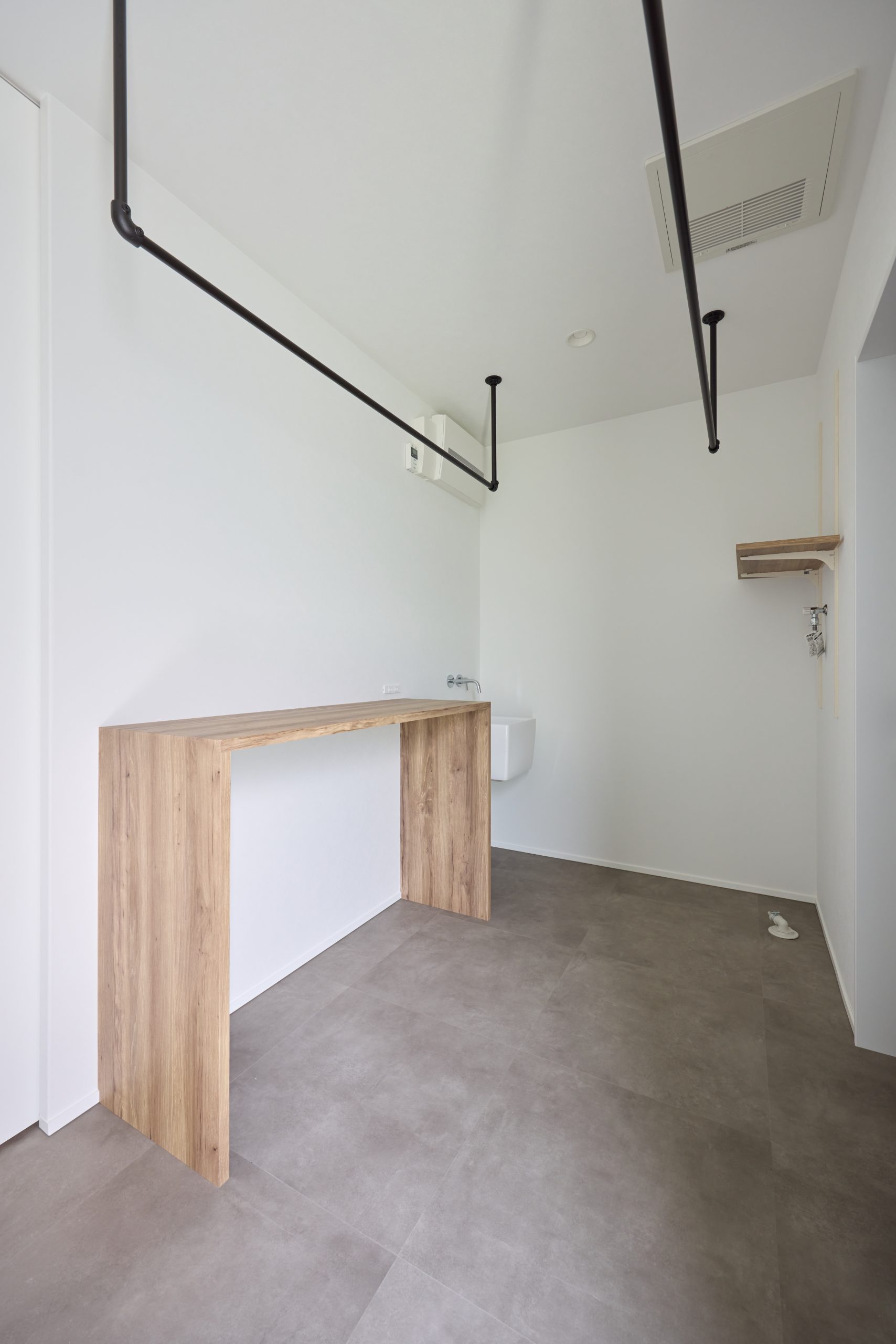 脱衣兼ランドリールーム