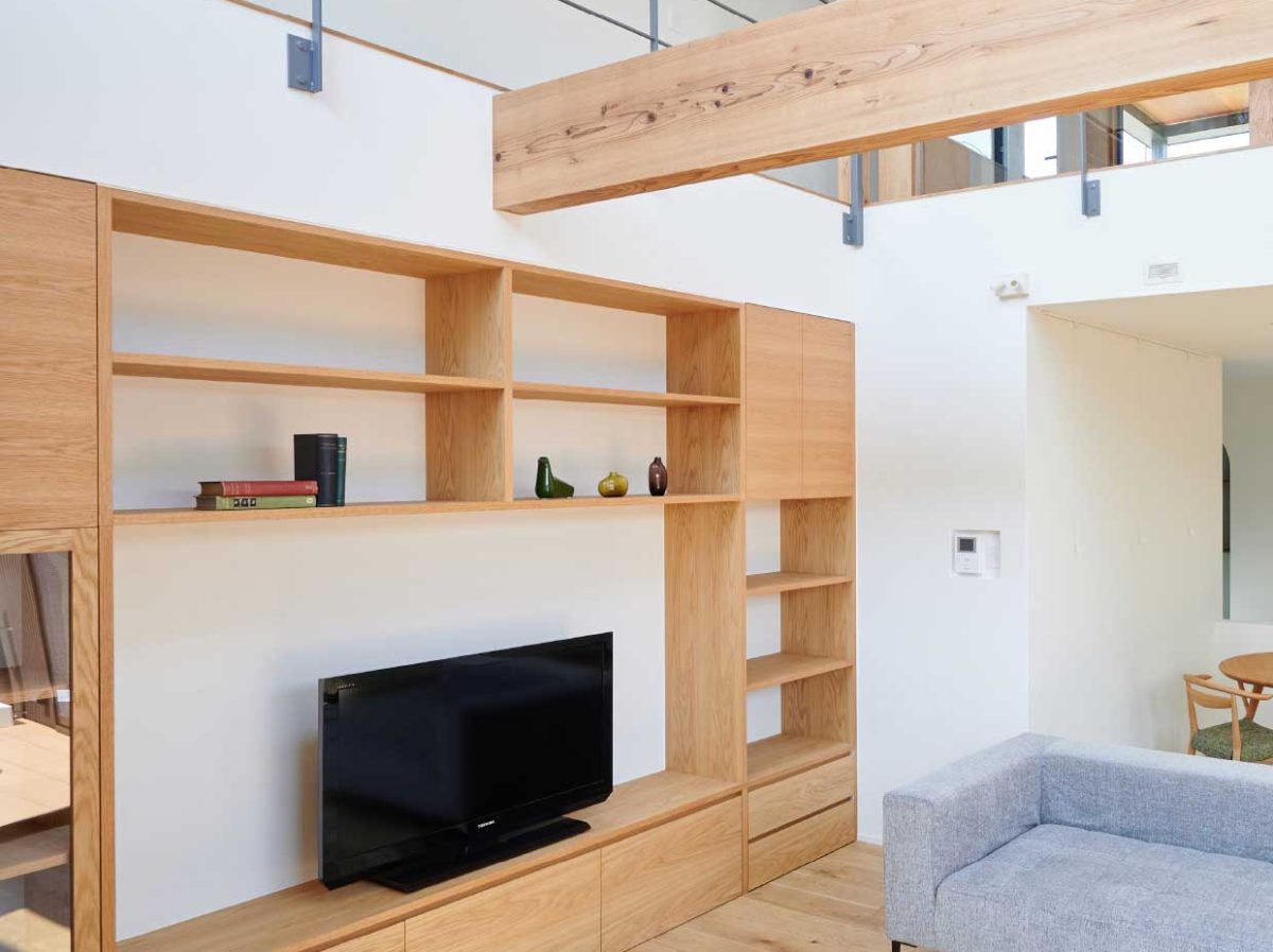 壁面収納×テレビボード