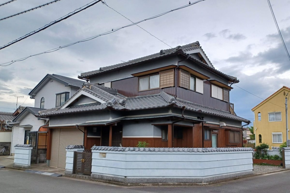 住宅塗装・張替え｜面影そのままに。色と質感を刷新。