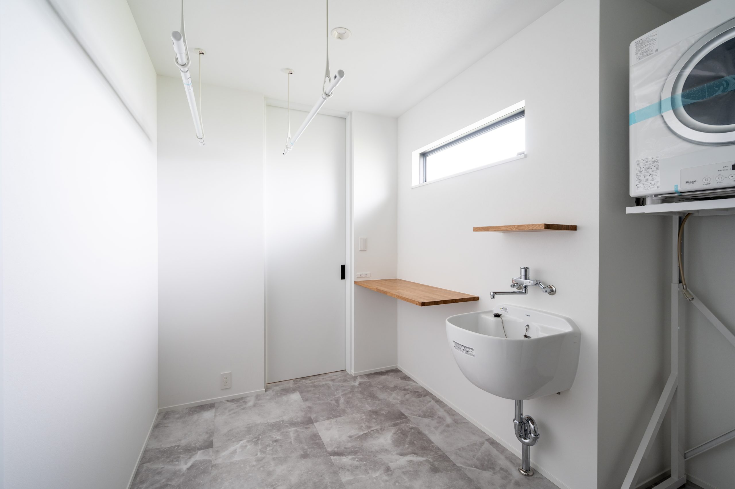 脱衣兼ランドリールーム